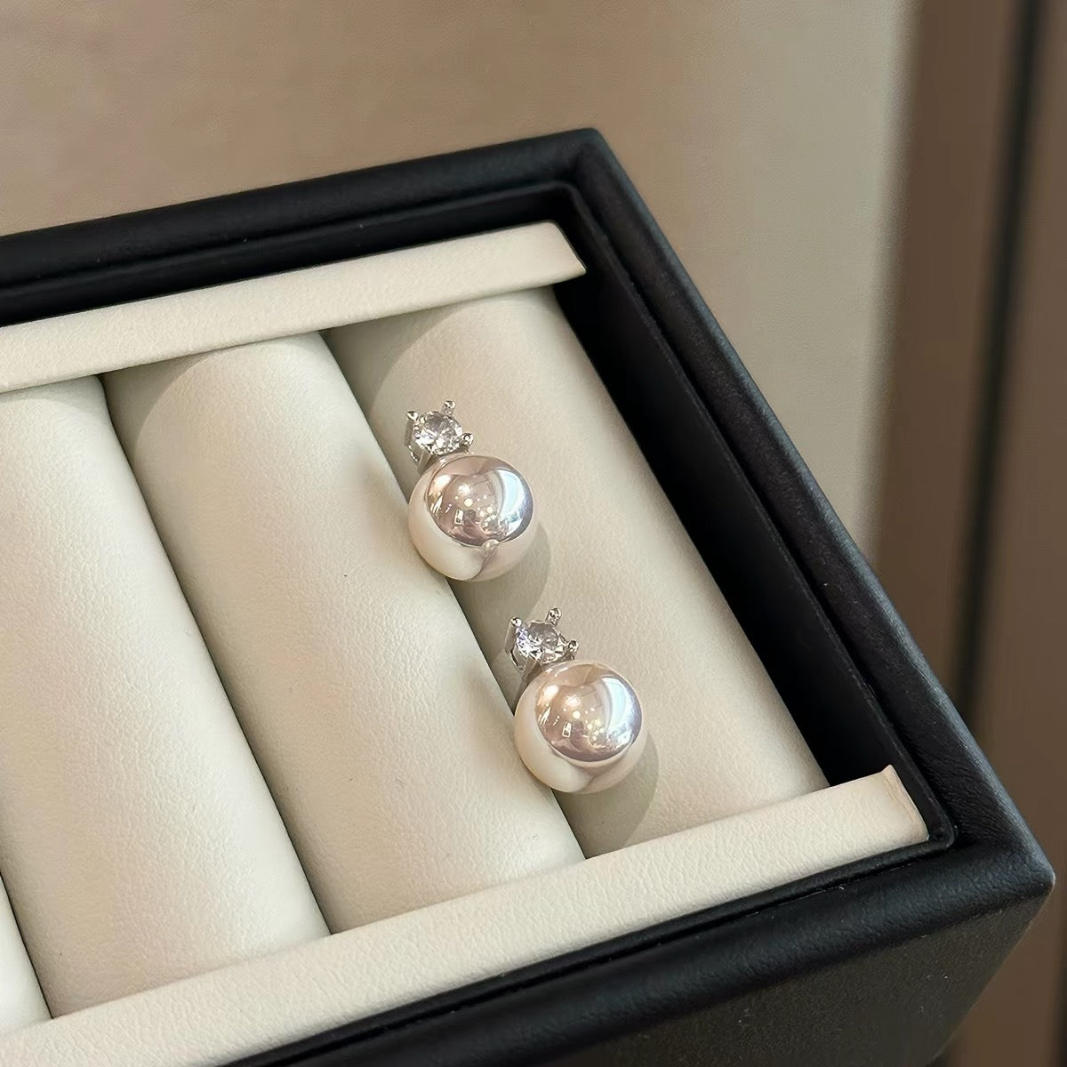 10mm White Pearl Stud Earrings